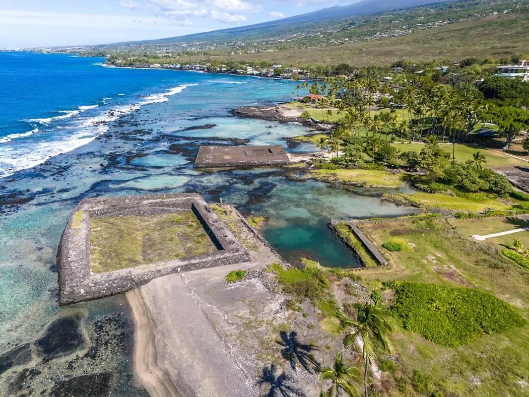 Keauhou Sea Cliff Oceanfront Hale Villa Kailua-Kona